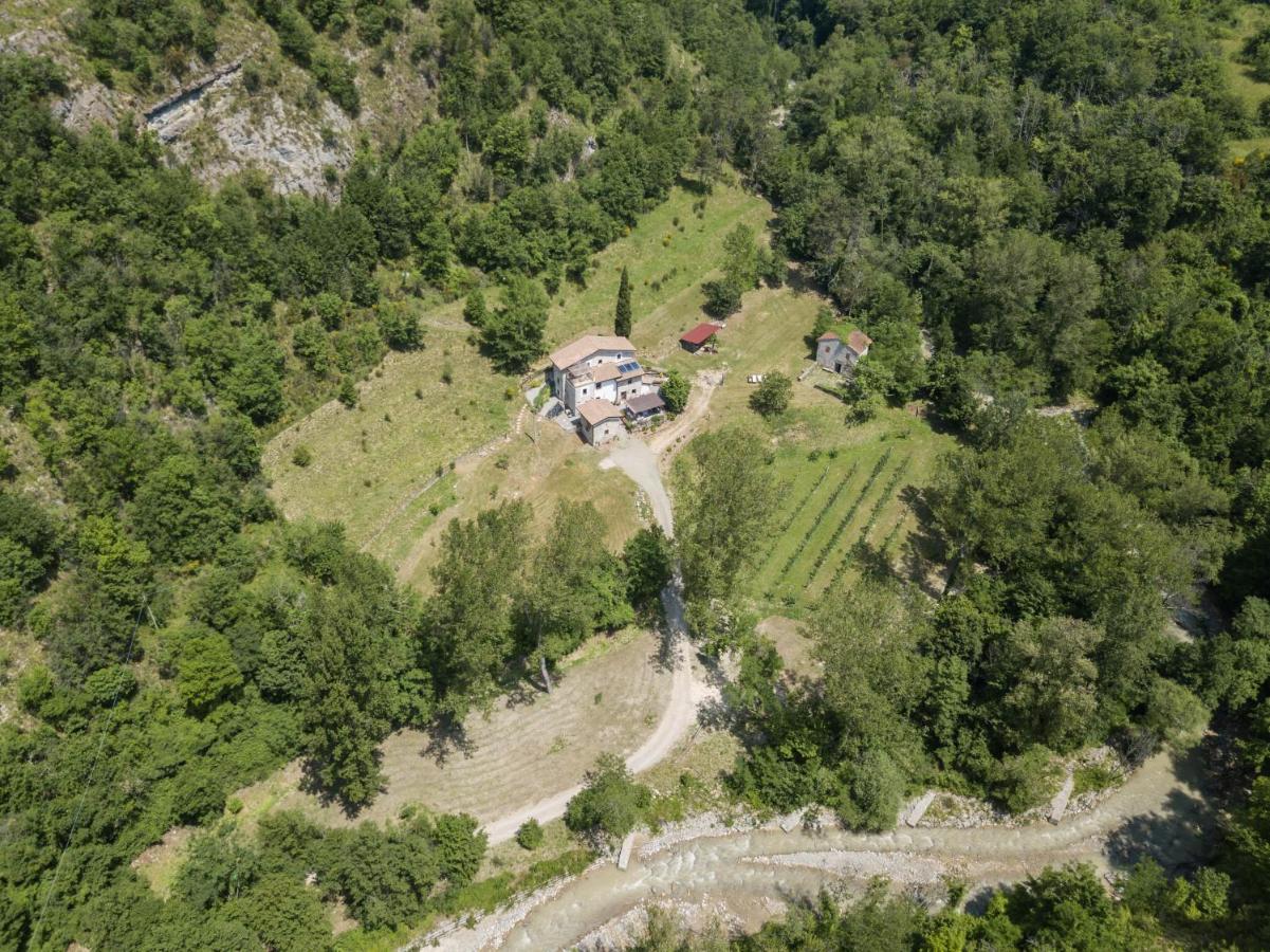 Agriturismo Di La Dall'Acqua Fivizzano Exterior photo
